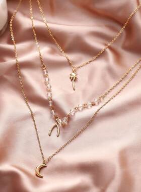 Multilayer Clavicle Chain Women's necklace suit accessor