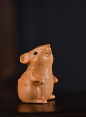 崖柏曙光生肖鼠手把件可爱老鼠儿