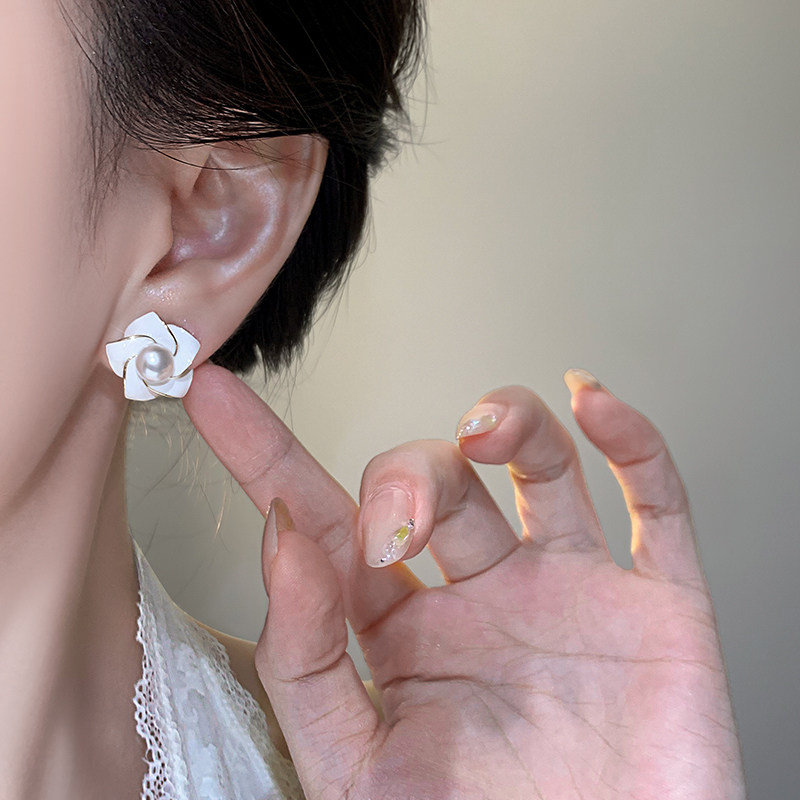 999纯银耳针山茶花耳钉轻奢小众高级感气质耳环2025新款爆款耳饰,淘宝优惠券,粉丝福利购,淘宝优惠卷