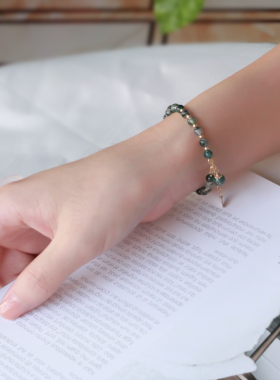 天然绿水晶玛瑙招财幸