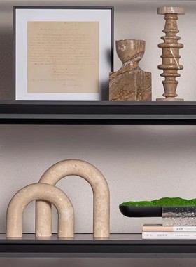 侘寂中古风样板间开放格客厅高级感复古日式小众艺术软装饰品摆件