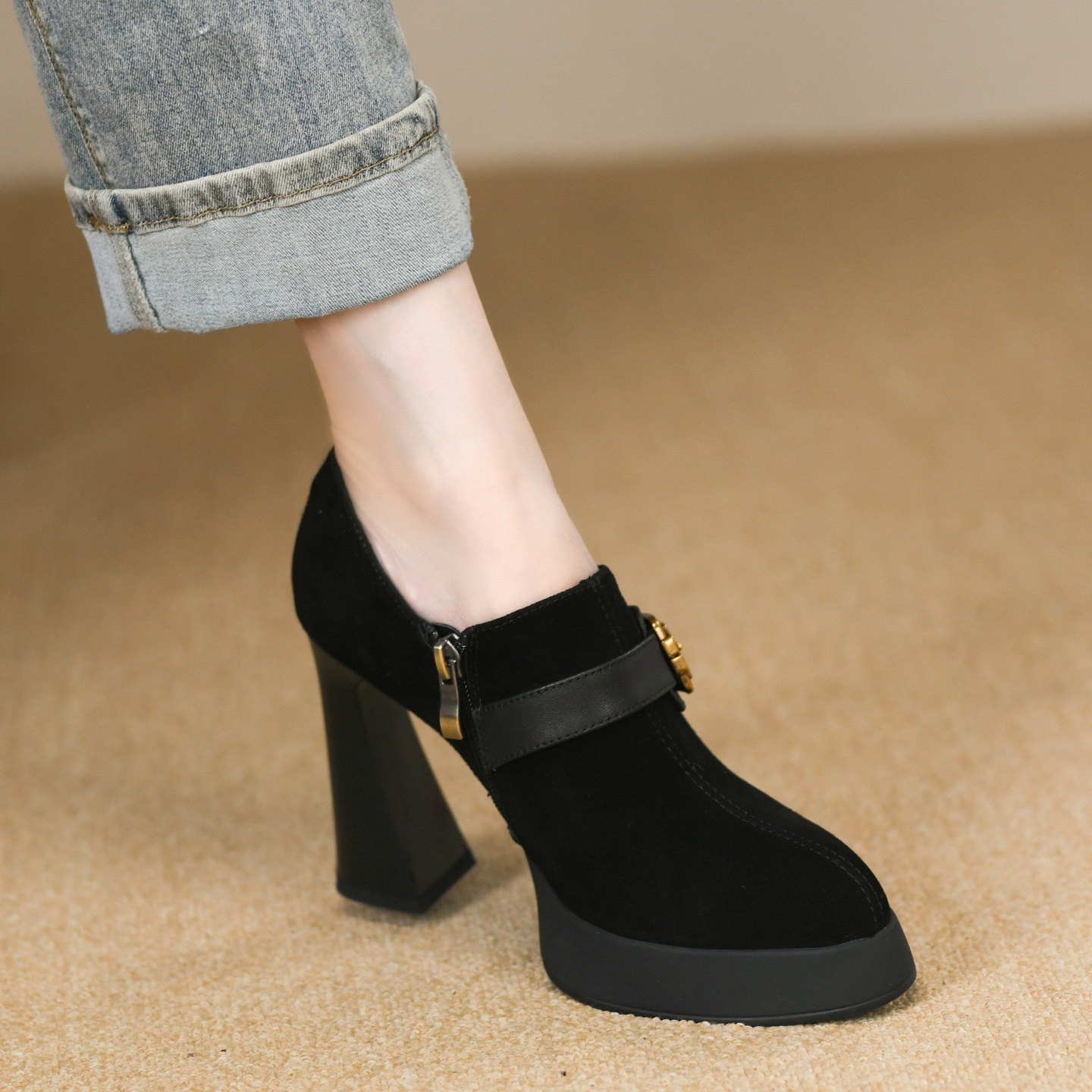 2025年秋季新款超高跟粗跟羊猄皮厚底皮带扣装饰拉链深口单鞋女,淘宝优惠券,粉丝福利购,淘宝优惠卷