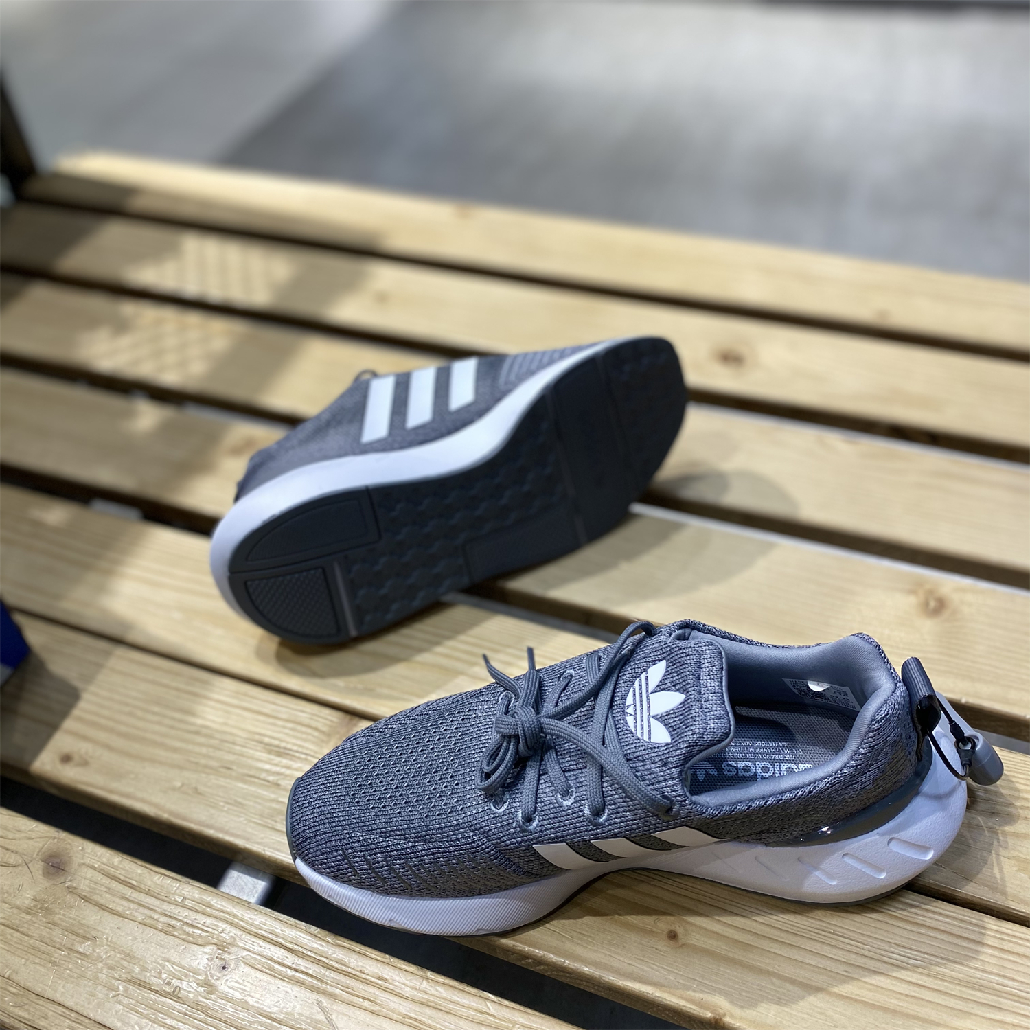 Adidas/阿迪达斯三叶草男女同款耐磨运动鞋休闲鞋跑步鞋 GZ3495 - 图1