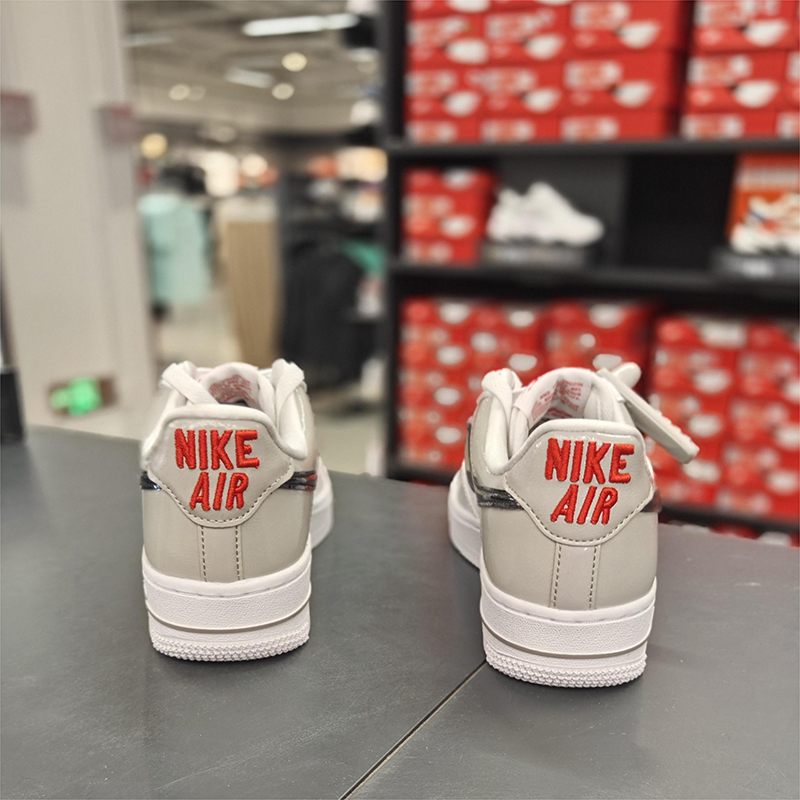 正品NIKE/耐克女子Air Force1空军一号低帮运动休闲鞋DQ7570-001-图1