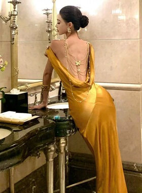 多层次珍珠金色蝴蝶流苏背链项链