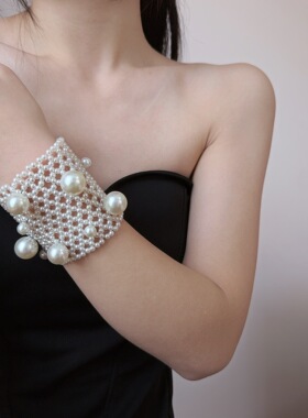 宽版珍珠泡泡大小珠错落手镯手链