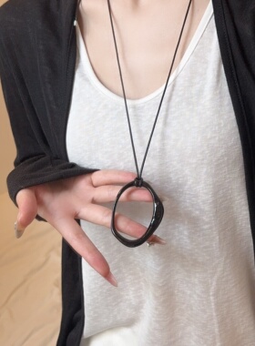 抽象设计几何不规则吊坠皮绳项链