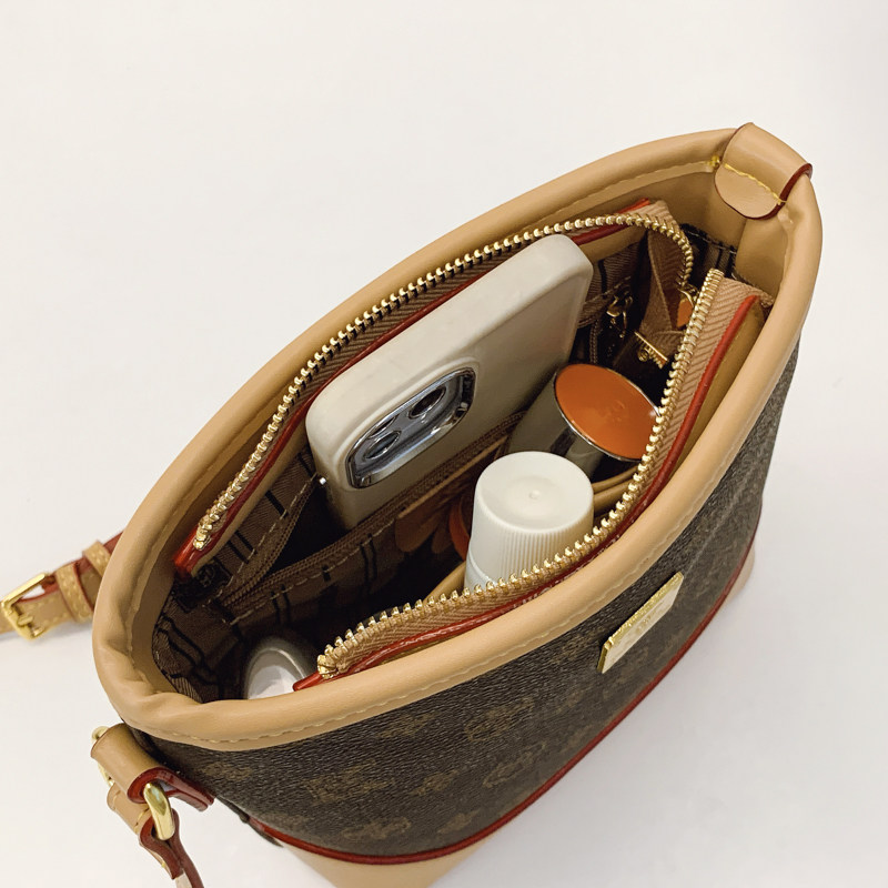 高档印花水桶包包女2025春夏新款时尚斜挎小方包质感百搭单肩女包,淘宝优惠券,粉丝福利购,淘宝优惠卷