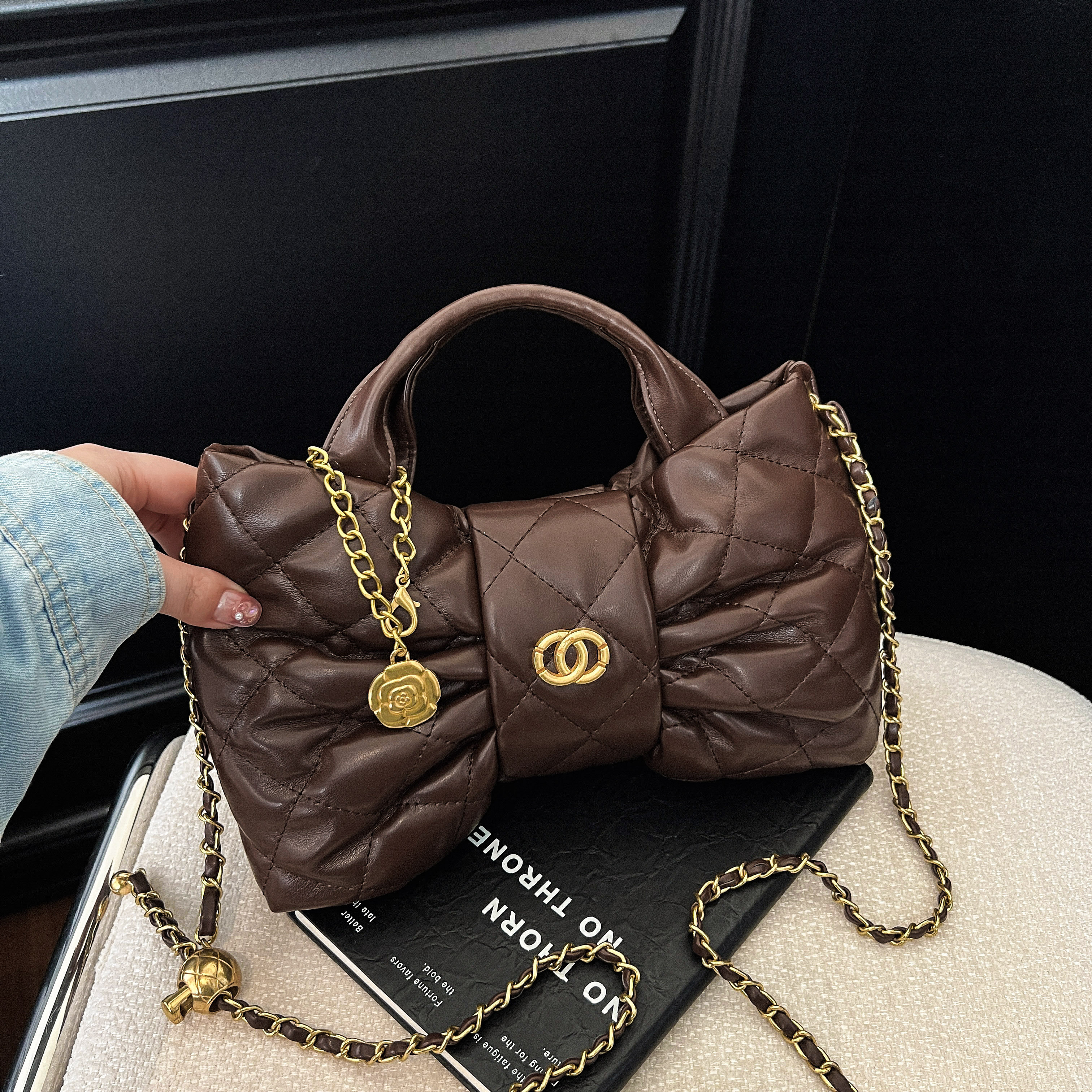 小香风绣线小方包包女2025新款时尚蝴蝶结斜挎包百搭单肩手提女包,淘宝优惠券,粉丝福利购,淘宝优惠卷