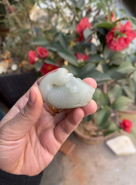 和田玉籽料鹅如意吊坠