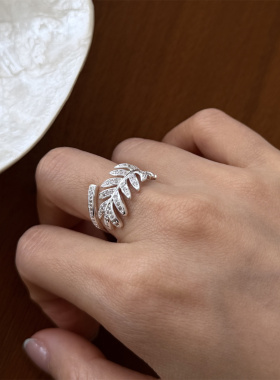 minicyber铜镀银镶嵌锆石戒指款