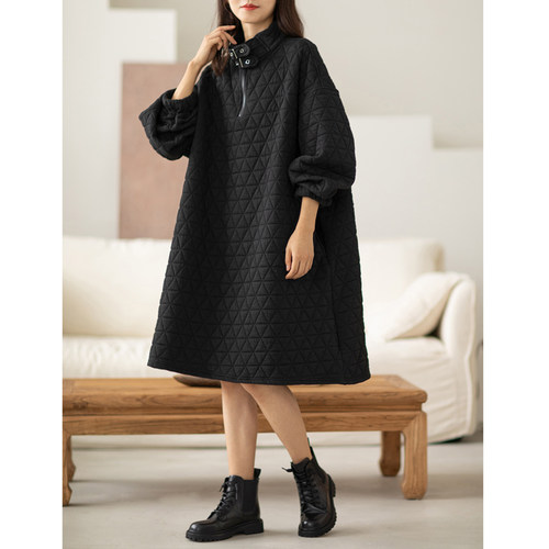 欧货个性冬季菱格夹棉连衣裙中长款高领大码胖mm复古棉衣卫衣裙子 - 图1