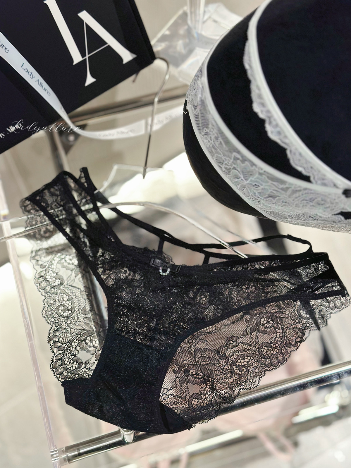 「LA」美辣缠绵*辣妹交叉蕾丝纯欲性感绑带露腰纯欲镂空三角内裤,淘宝优惠券,粉丝福利购,淘宝优惠卷