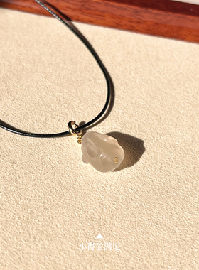 澜山疗愈兔子项链玛瑙喜金土