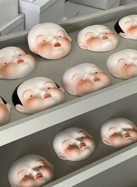 LIUXINYU｜景德镇手工陶瓷娃娃脸冰箱贴/装饰品｜釉上新彩