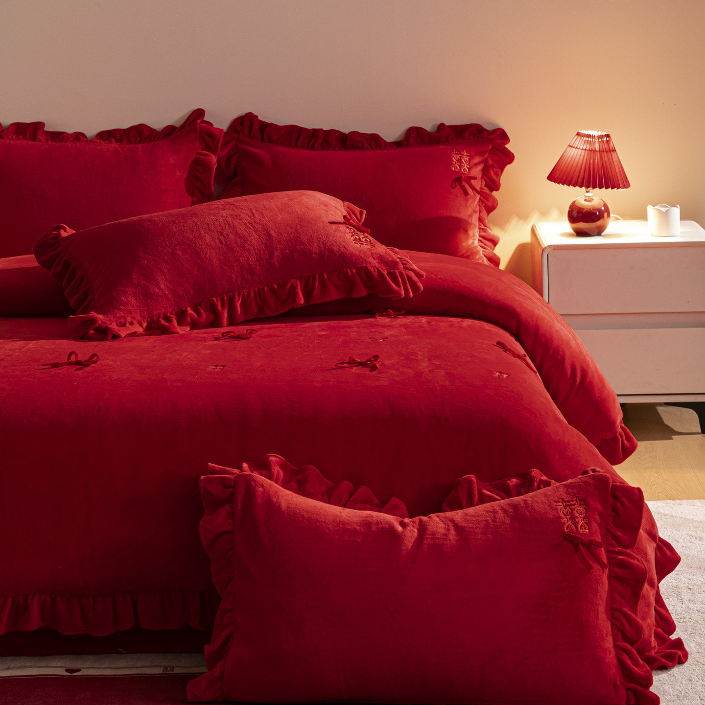 冬季加厚结婚四件套牛奶绒2025新款喜被红色新婚庆珊瑚绒床上用品,淘宝优惠券,粉丝福利购,淘宝优惠卷