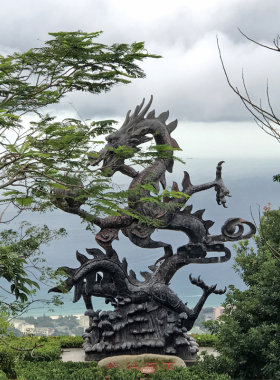 大型铸铜动物雕塑定制玻璃钢龙行天下雕像旅游区城市园林景观摆件