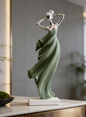 法式简约人物艺术摆件轻奢高档客厅电视柜酒柜高级感小众软装饰品