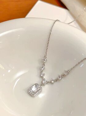 韩系ins风爆闪精致锆石吊坠项链女轻奢高级感锁骨链气质颈链配饰