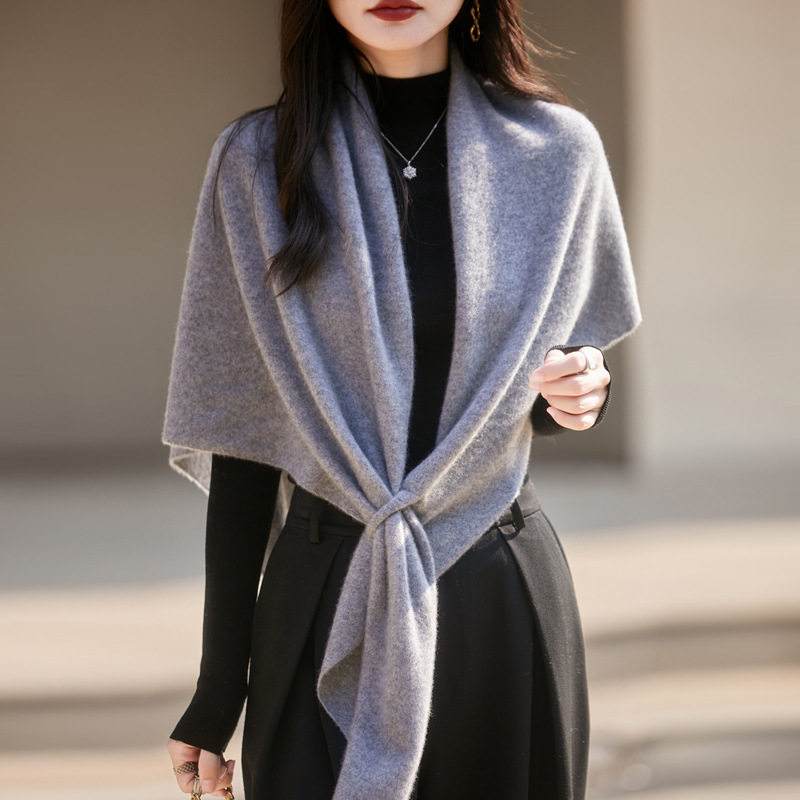 纯羊毛针织披肩女2025年秋冬新款纯色保暖多功能三角围巾斗篷,淘宝优惠券,粉丝福利购,淘宝优惠卷