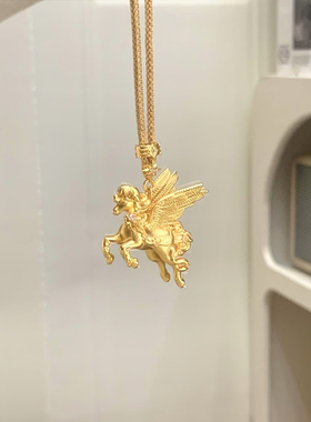 2026本命年生肖马年镶钻星辰飞马吊坠项链女秋冬毛衣链轻奢高级感