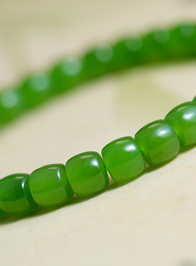 顽石灵 细腻温润毕业级辣椒绿直切珠冰底和田玉碧玉手串W2-151