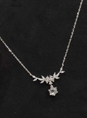 【新品】80分白水晶紫藤花开项链