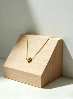 跨境饰品项链女爱心吊坠设计简约大方一心一意女锁骨链简约轻奢感
