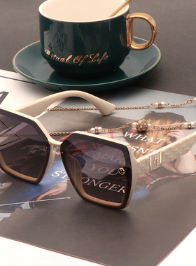 美帕尼偏光高级感女绿色显白墨镜