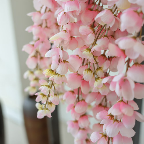 仿真阿勃勒巨型紫藤花长枝串假花绢花垂吊花藤拍照藤蔓婚庆装饰花 - 图1