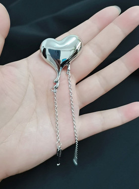 新款爱心胸针水滴苏桃心配饰别潮