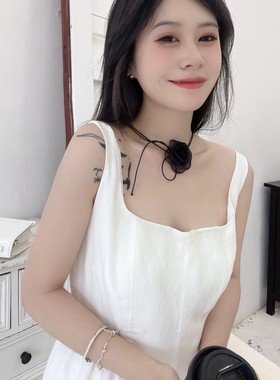 纯欲黑色玫瑰花朵系带choker