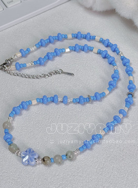 【蓝】蓝色系项链配灰色卫衣一绝