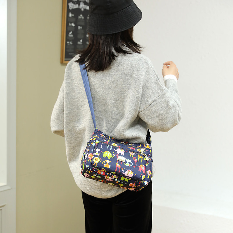 新款女休闲轻便妈妈包牛津布斜挎包女式尼龙包新款防水斜挂包,淘宝优惠券,粉丝福利购,淘宝优惠卷