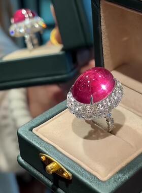 爆闪玫红鸽子蛋戒指女轻奢满转重工豪镶蛋面指环显高级感轻奢指环