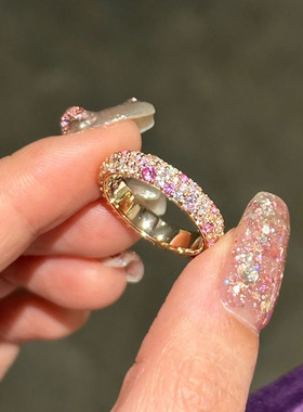 粉色花海蜜桃粉锆石满钻戒指