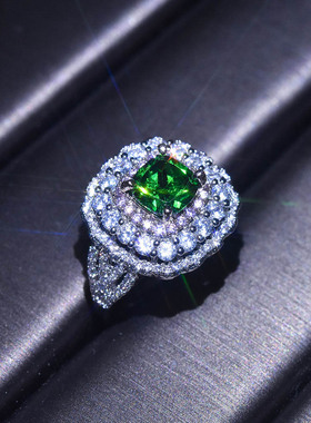 镀金镶嵌祖母绿黄水晶戒指