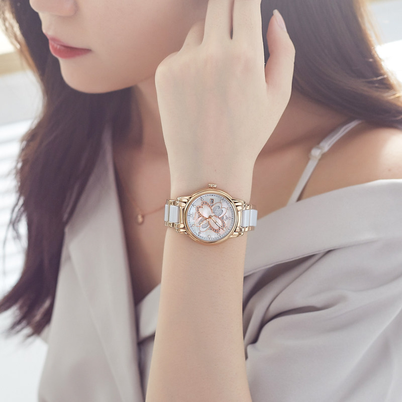 正品尼尚四叶草女士防水简约石英表 mozves茉莉香水国产腕表