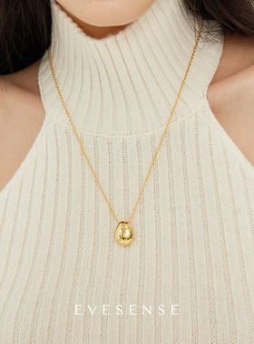 经典时髦金色椭圆蛋形项链