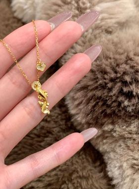 马上有钱!本命年小马项链女款生肖吊坠红色爱心锁骨链轻奢毛衣链