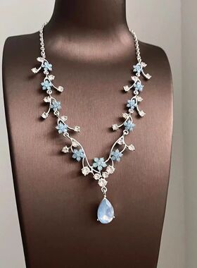 甜美爆闪蓝色花朵满天星项链耳钉套装轻奢高级感时尚晚礼服锁骨链