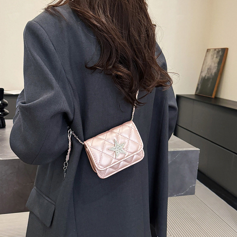 2026包包女新款网红ins风单肩斜挎包时尚百搭小香风链条包手提包,淘宝优惠券,粉丝福利购,淘宝优惠卷