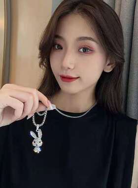 新款满钻兔子长款吊坠钛钢项链女潮网红ins嘻哈毛衣链个性卫衣链