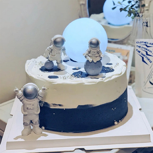 宇航员生日蛋糕装饰品网红发光月球灯太空人摆件酷炫星球月亮插件 - 图0