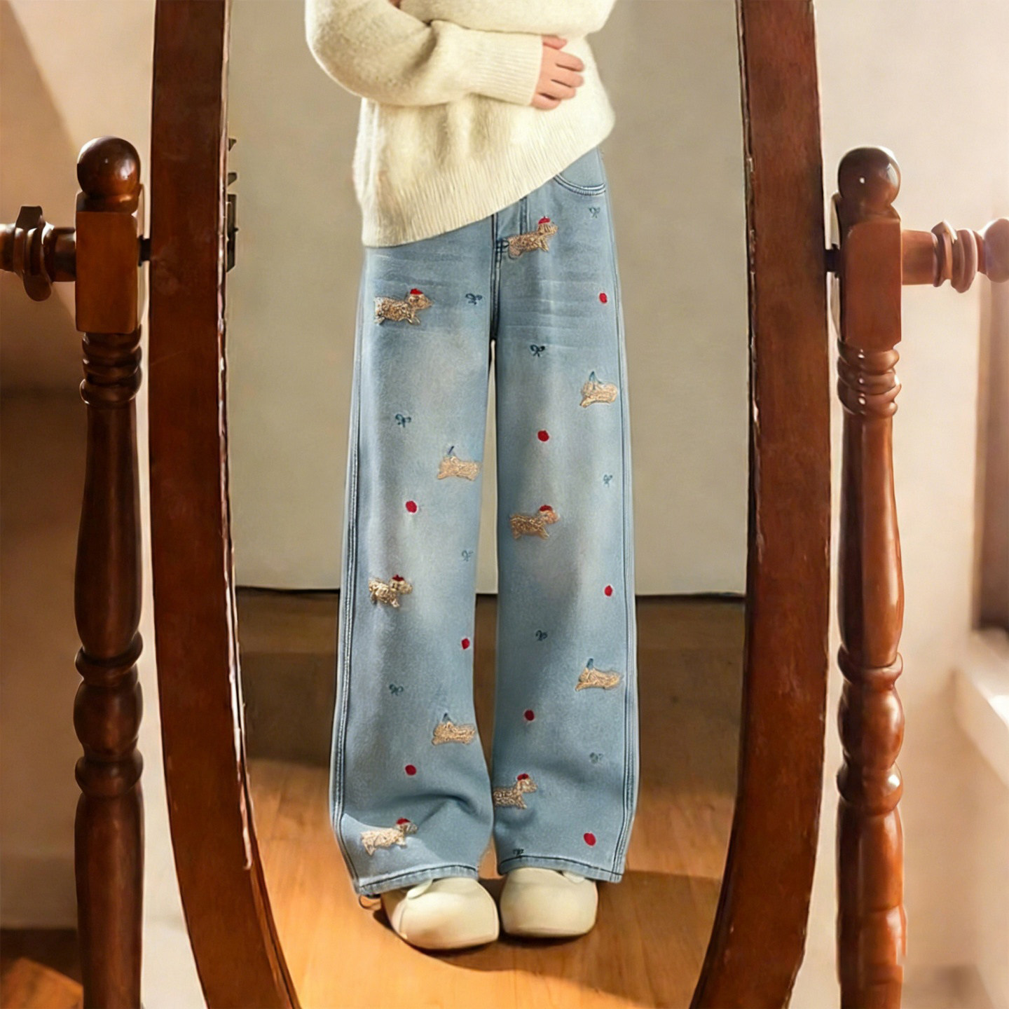 大码女装胖mm卡通风刺绣直筒牛仔裤女高腰显瘦设计感百搭阔腿裤潮,淘宝优惠券,粉丝福利购,淘宝优惠卷