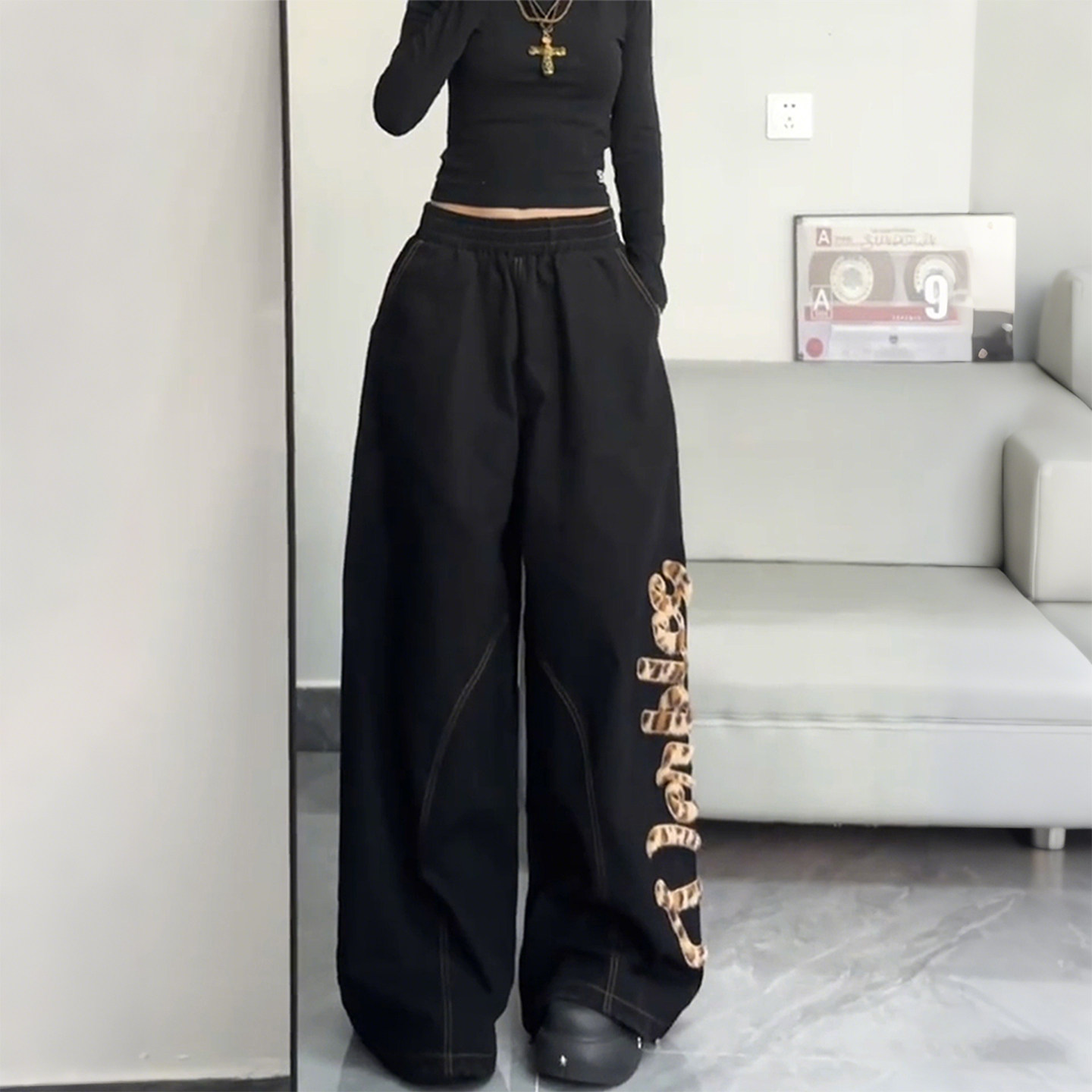 特大码女装胖mm豹纹刺绣黑色阔腿牛仔裤女梨型高腰显瘦百搭直筒裤,淘宝优惠券,粉丝福利购,淘宝优惠卷