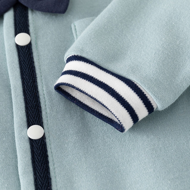 Infant and toddler outdoor clothes for spring and autumn