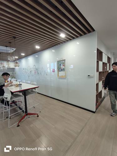 上海市定制5mm超白银镜灯带舞蹈房镜健身房镜子瑜伽房镜子带灯带 - 图2