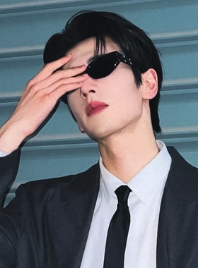 新款复古黑色帅气猫眼墨镜男小脸