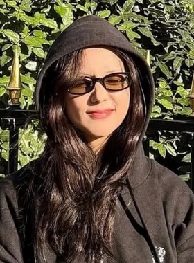 网红新款辣妹黑色方形墨镜素颜女